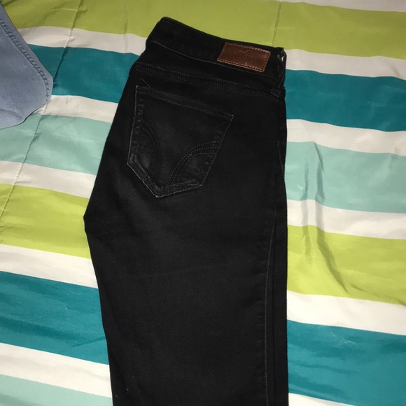 Hollister low rise black jeans 🖤 - Picture 3 of 6